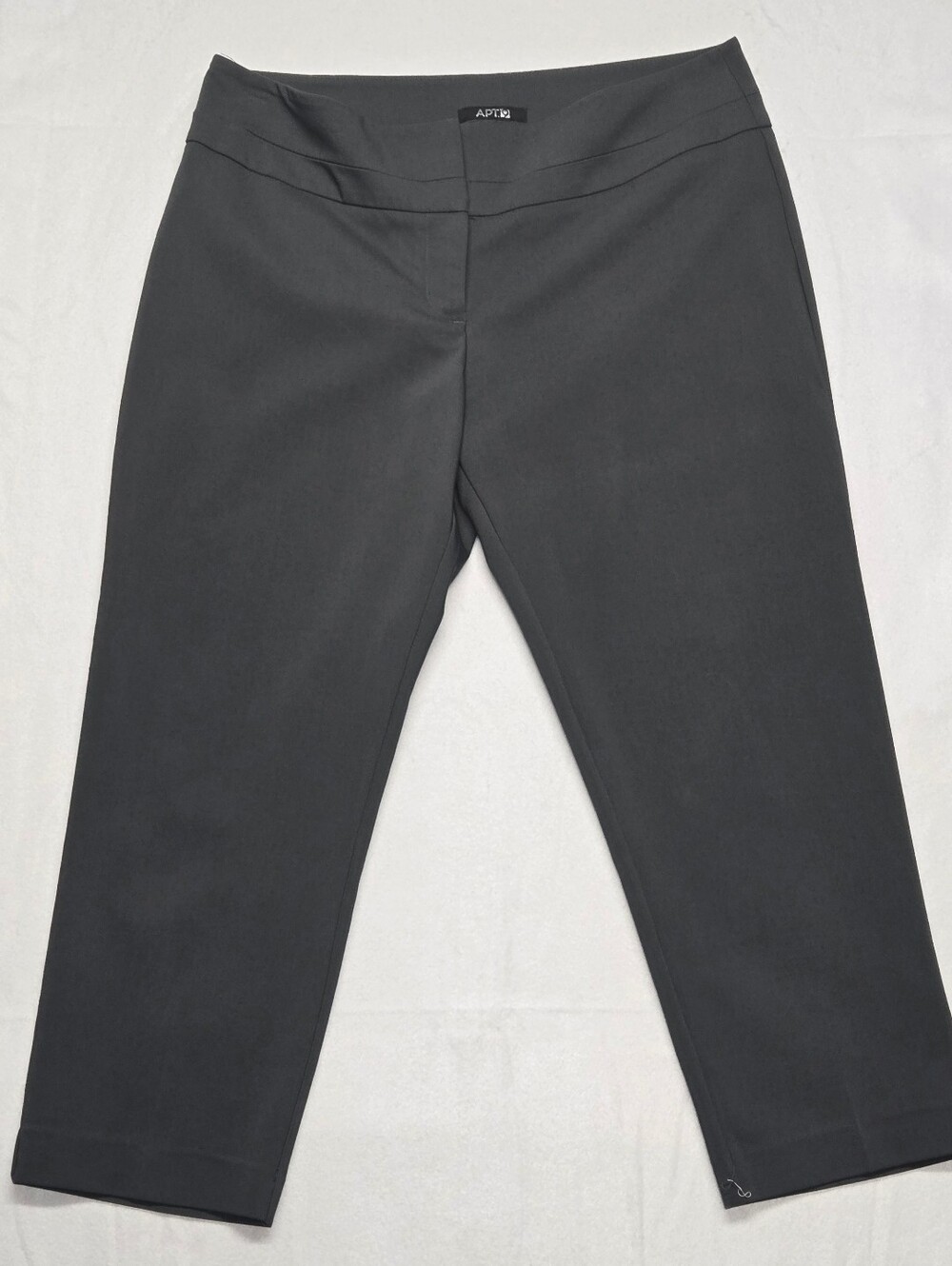 Apt. 9 The Torie Capri 12 Dress Pants Mid Rise Slimming Gray Stretch